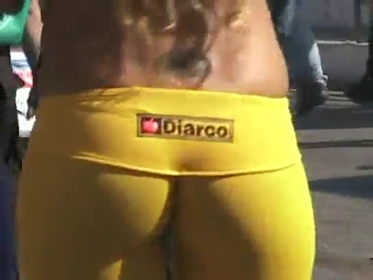 The hottest ass at the formula 1 race